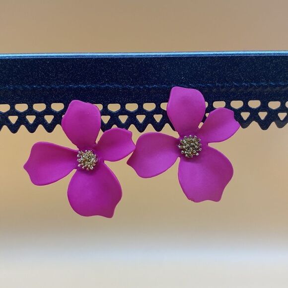 💫🌸 Delicate BoHo Flower Stud White Pink Red Green  Earrings 🌼💫 - Picture 9 of 15